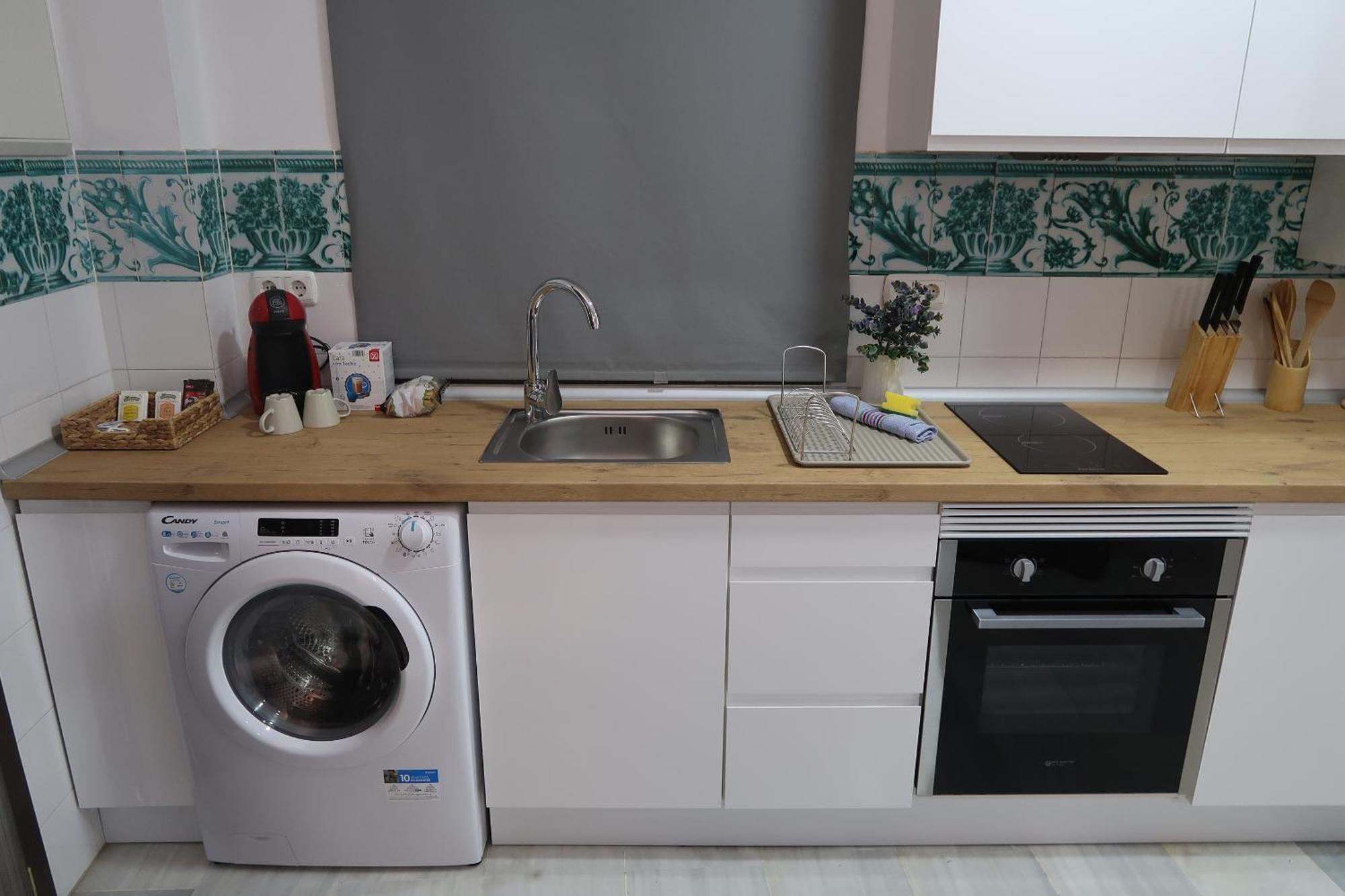 J & E Center Apartment Malaga