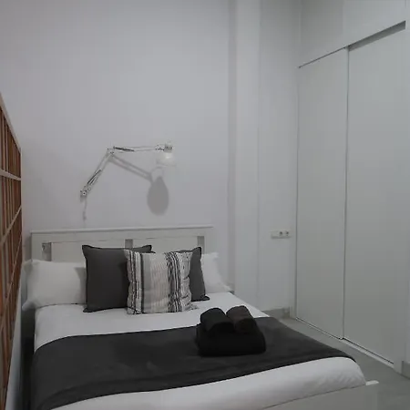 J & E Malaga Center Apartamentos Exterior photo