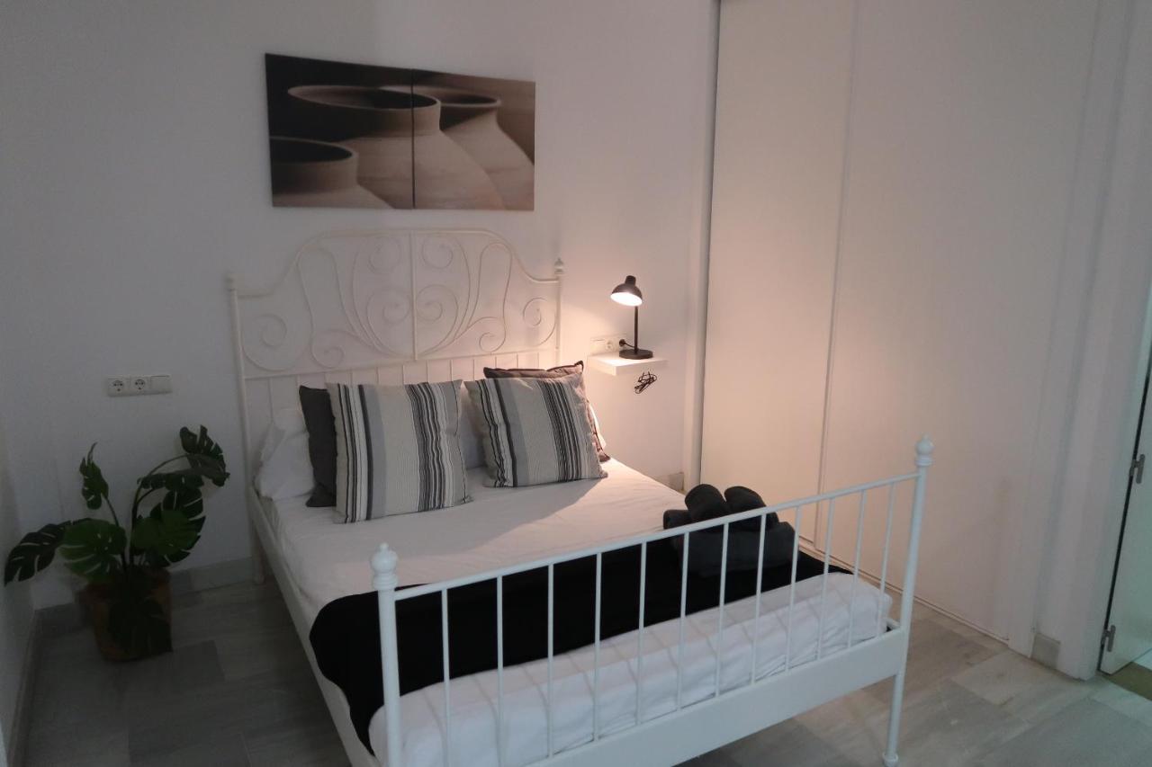 J & E Center Apartment *